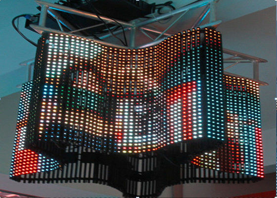 Alto schermo del video di definizione di P4 LED della tenda di colore pieno flessibile programmabile dell'esposizione