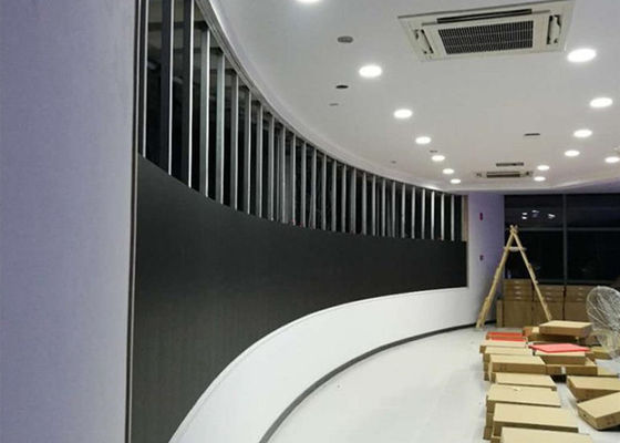 Il video livello flessibile dei pidocchi della parete P2.5 900 di HD LED rinfresca la manutenzione anteriore di Access